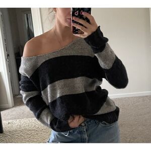 Vintage 90s Gap Alpaca‎ Blend Striped Off-The-Shoulder Slouchy Sweater